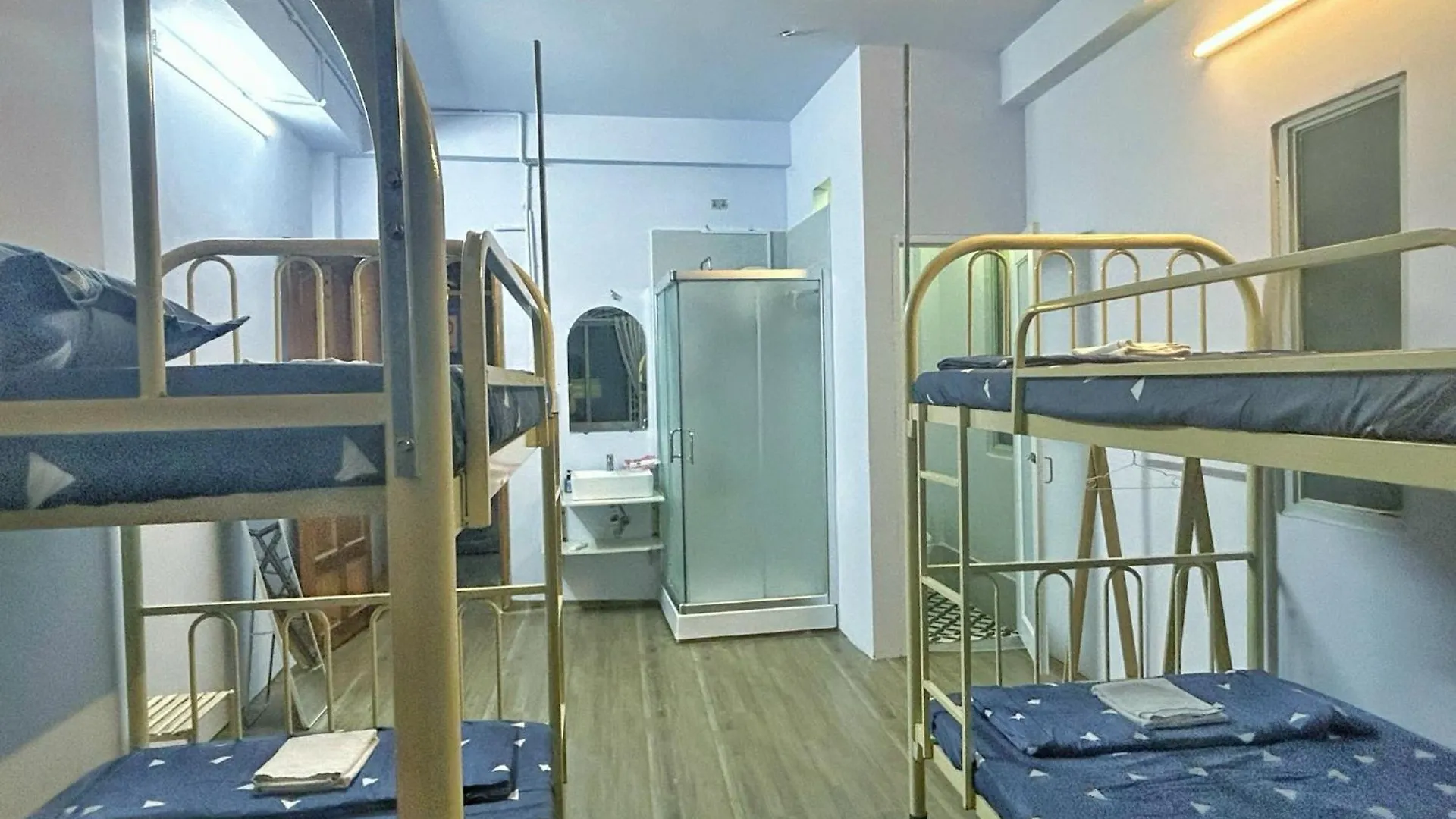 Paradiso Hotel Ho Chi Minh City 2*,